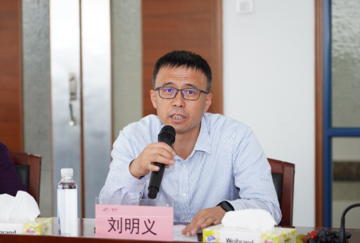 全球單機(jī)功率最大“華能上都35kV級聯(lián)型高壓儲能設(shè)備”正式下線