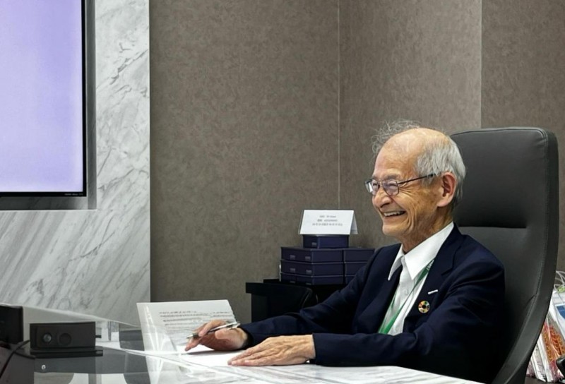 諾獎得主吉野彰:2050年將是新能源汽車“改頭換面”的關鍵節(jié)點