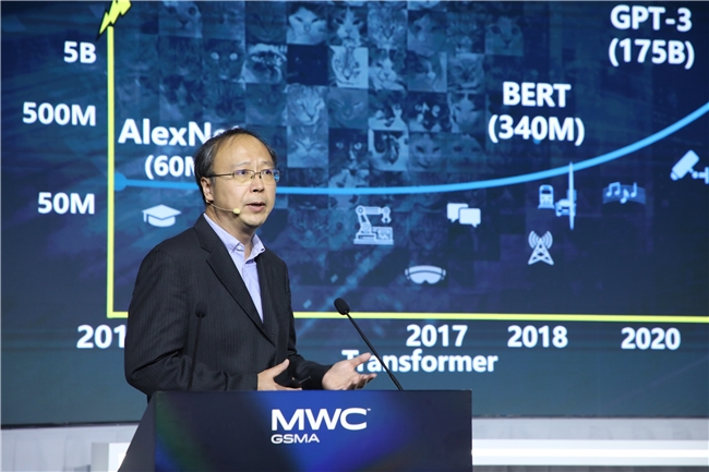 突破瓶頸！英特爾Battlematrix方案解鎖企業(yè)級AI推理新可能