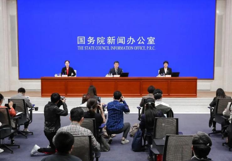工信部發(fā)言人：一季度平穩(wěn)開局呈現(xiàn)企穩(wěn)向好態(tài)勢(shì)