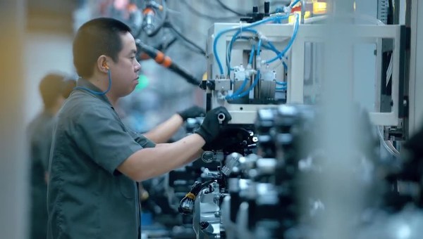 國貨之光：柏中（Bossard）與隆鑫攜手打造VOGE無極摩托車