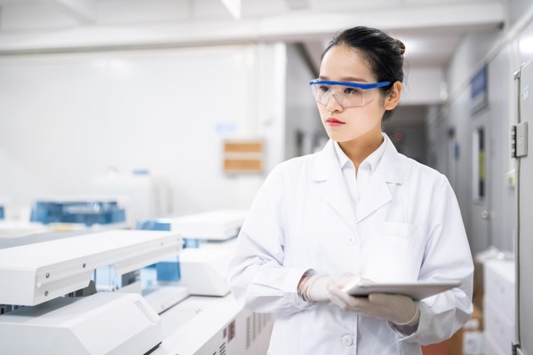 IBM《2022 年全球 AI 采用指數(shù)》：中國(guó)企業(yè)看重