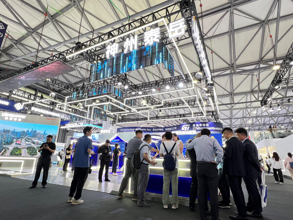 AI FOR FUTURE，神州泰岳攜AI技術(shù)與通信產(chǎn)品深度融合成果亮相2024 MWC上海