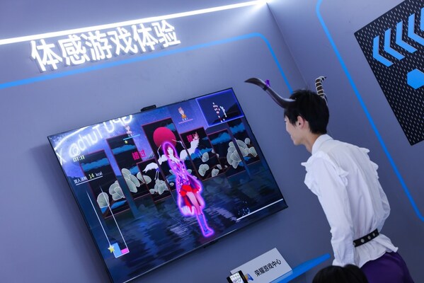亮相ChinaJoy2024，榮耀以輕薄折疊屏引領(lǐng)游戲體驗(yàn)新風(fēng)潮