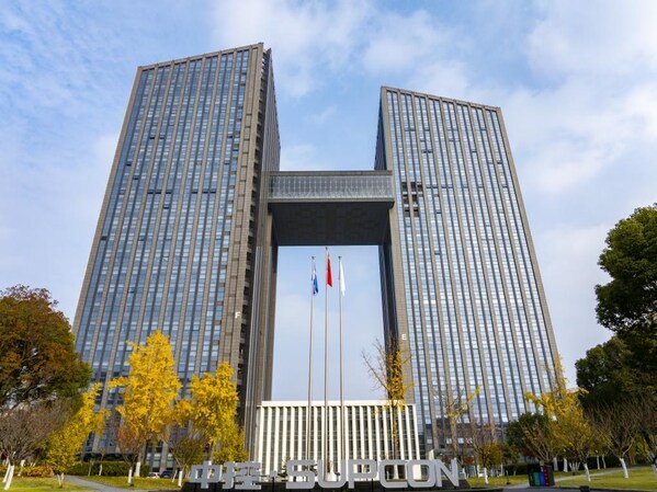 中控技術(shù)全面接入DeepSeek大模型，AI雙子星閃耀工業(yè)領(lǐng)域