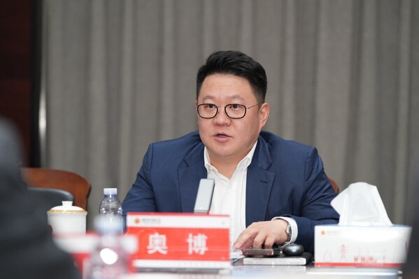 蒙泰集團(tuán)副董事長、執(zhí)行總裁、管理提升與數(shù)字化轉(zhuǎn)型委員會主任奧博發(fā)言
